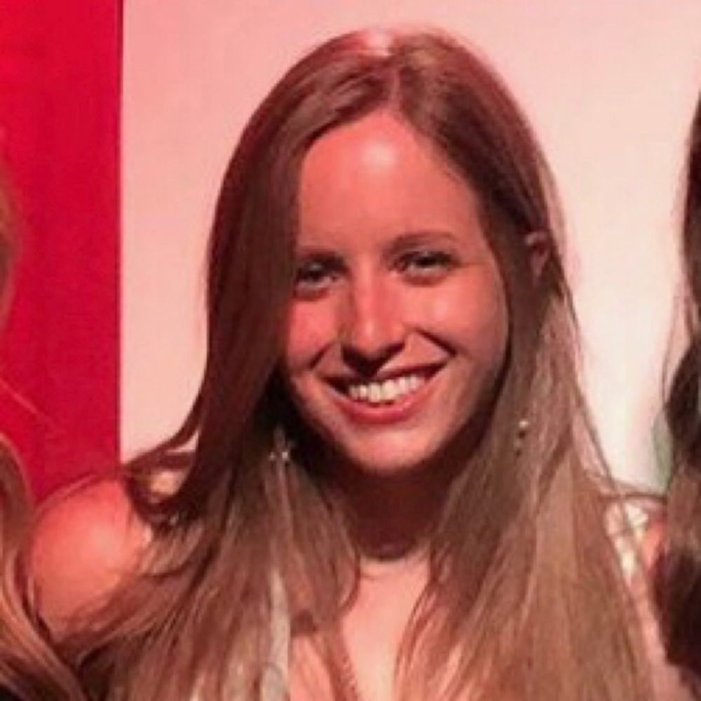 Meet your Posher, Ariana